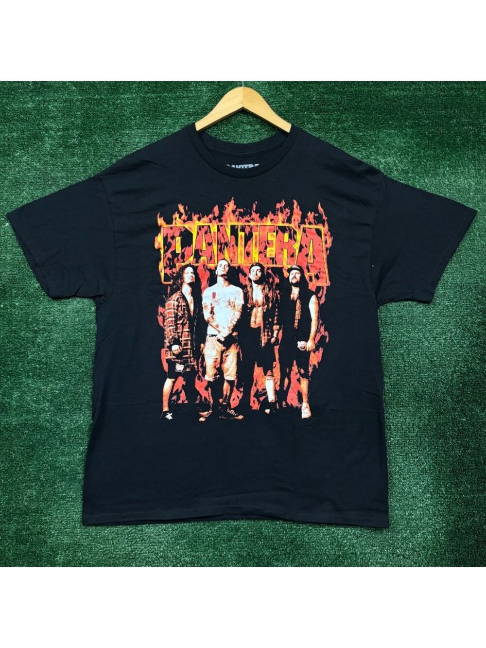 Pantera Band On Fire T-Shirt Size Extra Large